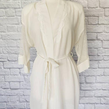 Vintage Sheer Robe // Lace Accents and Sleeves 