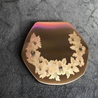 Elgin compact - American gold colored metal compact with engraved flowers new in box unused 