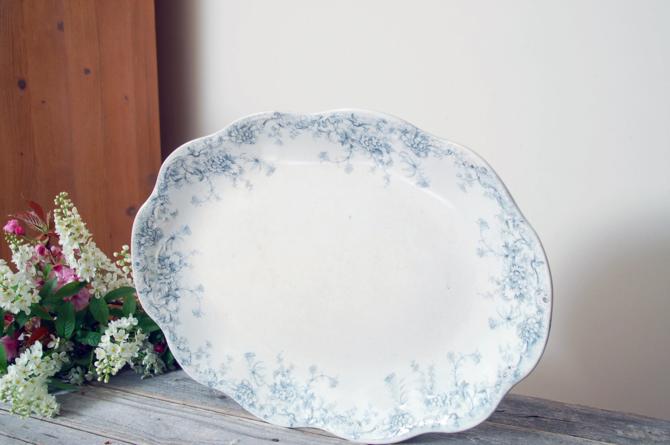 Antique blue and white transferware ironstone platter / vintage floral ironstone serving plate / English country cottage decor / brocante 