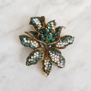Vintage Sparkling Iris Brooch Pendant / Large Floral Green Rhinestone Pin / Gold Tone Exotic Flower Jewelry / Flower Costume Jewelry Gift 