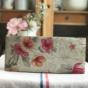 Beautiful vintage French Carton gloves box covered with old floral canvas papers 
