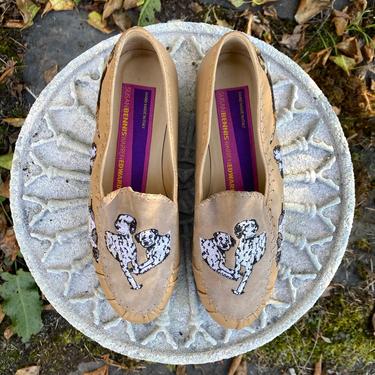 80s sz 6.5 Bennis Edwards dog print loafers / vintage 1980s brown Susan Bennis warren Edwards Dalmatian embroidered novelty shoes flats 6.5 