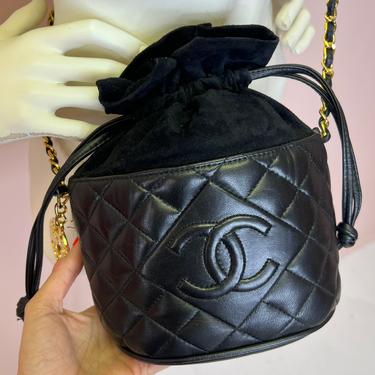 Vtg bootleg / fake Chanel quilted leather bucket bag 
