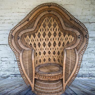 SHIPPING NOT FREE!!! Rare Oversized Vintage Cobra Peacock Chair 