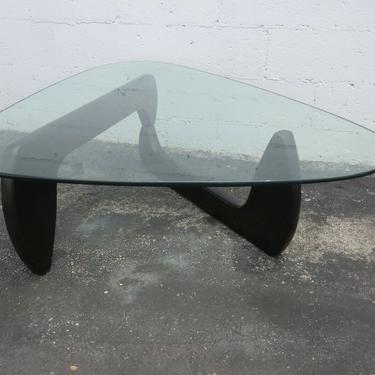 Mid Century Black Painted Base Guitar Pick Shape Glass Top Coffee Table 2316