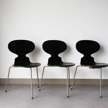 Set of 3 Ebony Fritz Hansen Ant Chair by Arne Jacobsen 