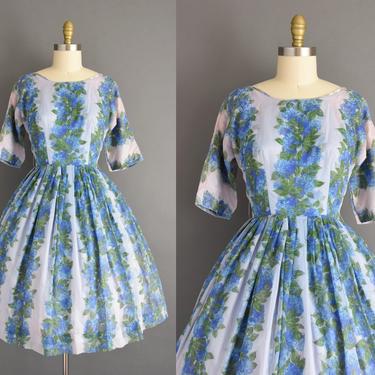 vintage 1950s dress - Blue Hydrangea floral print 3/4 sleeve full skirt cocktail party dress - Size Small Medium - 50s dress 