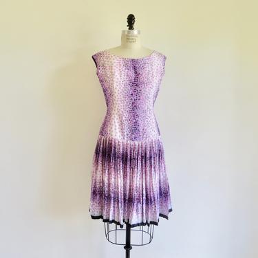 Vintage 1960's Lavender Purple Pink Floral Print Sleeveless Sheath Dress Drop Waist Accordion Pleat Skirt Spring Mod 29.5&quot; Waist Medium 