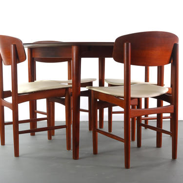 Set of Four (4) Model 122 Dining Chairs by Borge Mogensen for Soborg 