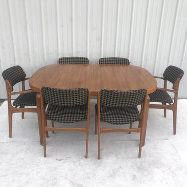 Scandinavian Modern Teak Dining Set With Six Chairs by Erik Buch 