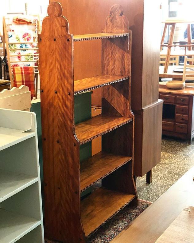                   Handmade bookshelf