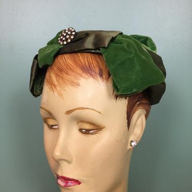 1950s hat, vintage headpiece, mid century, green velevt and satin, mrs maisel style, headband, vintage millinery, rockabilly style, mad men 