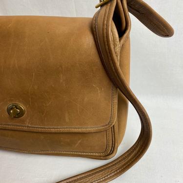 Vintage Coach purse~ light brown leather~ 1970’s-80’s shoulder bag~ boho trendy designer handbag 