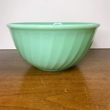Vintage Anchor Hocking Fire King Jadeite Swirl Mixing Bowl 9&quot; 
