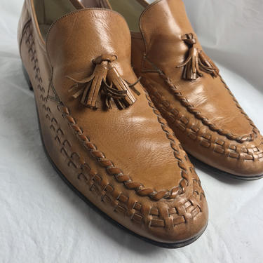 70’s woven leather Men’s loafers~ dressy shoes~ blonde leather with tassels ~ stylish boho hipster size 10 