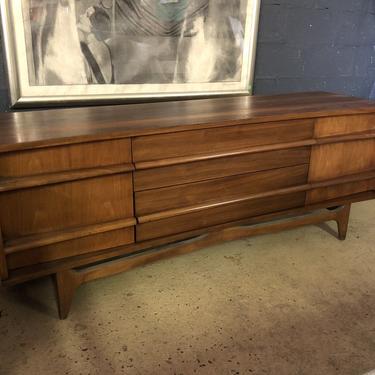 Low curved front credenza