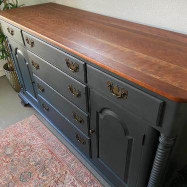 Vintage Buffet Credenza Entry Table by Willett *Local Pick Up Only 