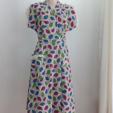 1940'S Wrap-a-Round Dressing Gown / All Cotton / Lace Details / Tie-Back Waist / Size Medium 
