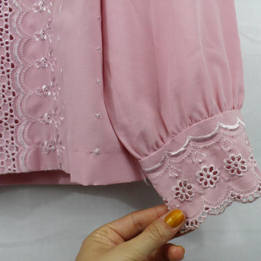 Vintage Light Blush Pink Embroidered Eyelet Button Down Women's Blouse Size S M L 