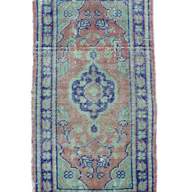 Vintage Hand Knotted Rug, 2'-5&quot; x 4'-9&quot;
