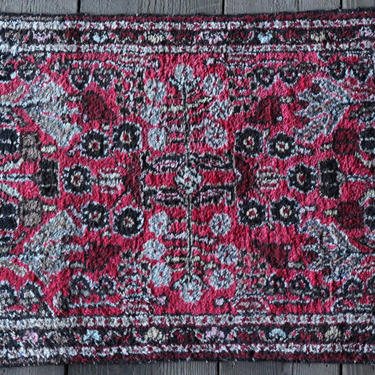 24&amp;quot; x 33&amp;quot; Vintage Handmade Scatter Rug 