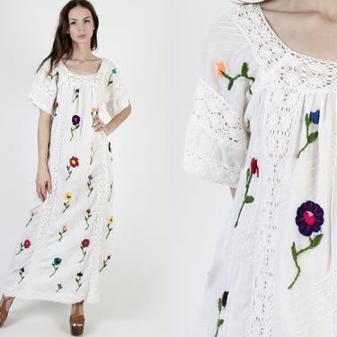 White Crochet Caftan Dress / Pintuck Floral Embroidered Dress / Womens Cotton Traditional Mexico Party Clothing 