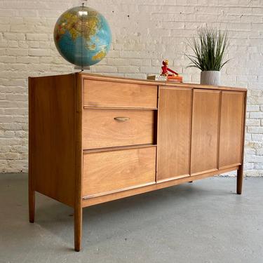 Mid Century Modern Credenza / Dresser by Barney Flagg for Drexel Parallel 