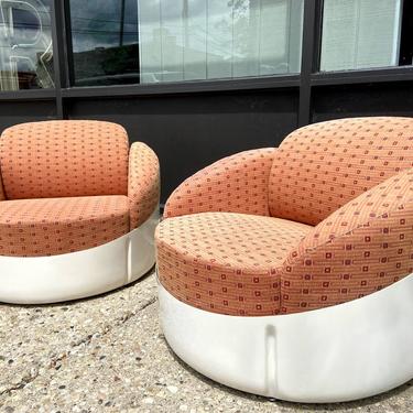 Pair of Lounge Chairs Designed by Joe Columbo for Stendig made in Italy