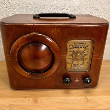 1939 Emerson AM Radio, Ingraham Cabinet, Art Deco Model DB315, Elec Restored 