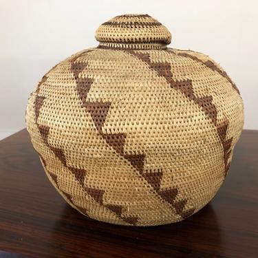 Vintage Southwest Native American Lidded Basket 
