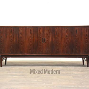 Danish Modern Rosewood Credenza By Arne Vodder 