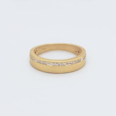 Diamond Baguette & Round Offset Channel Ring