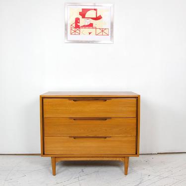Vintage mcm small 3 drawer solid hickory dresser #617A | Free delivery in NYC and Hudson areas 