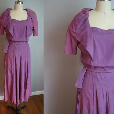 AS-IS 1940s Purple Dress // Oversized Collar // Small to Medium 