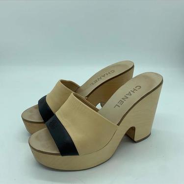 Chanel 37 Beige &amp; Black Sandals