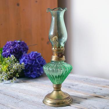 Vintage green glass hurricane oil lamp  /  vintage kerosene lamp / mini  cut glass lamp / shabby chic / antique cottage decor brass lamp 