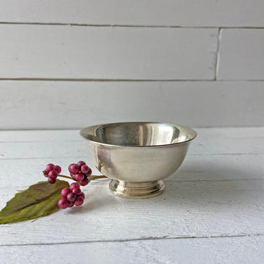 Vintage Mini Silverplate Reed & Barton Decorative Bowl, Bread Bowl, Catch All | Antique Silver Tray, Farmhouse, Rustic, Perfect Gift 