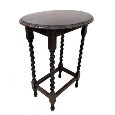 Wooden Side Table | Antique English Barley Twist Scalloped Edge Oval Accent Table 