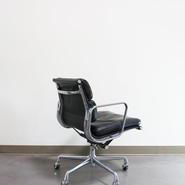 Eames Soft Pad Group Management Chair for Herman Miller 