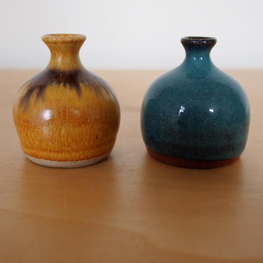 Pair 2 Joe GAFFORD Miniature 2&amp;quot; WEED POTS Studio Pottery Bud Vase yellow gold blue Mid-Century Modern ceramic raymor bitossi dansk eames era 