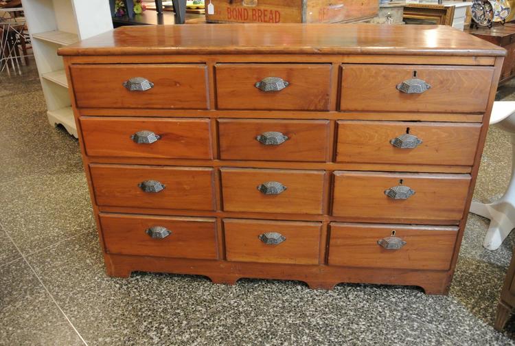12 drawer chest $695