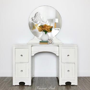 Sweet and Petite White Vinatge Vanity with Round Mirror 