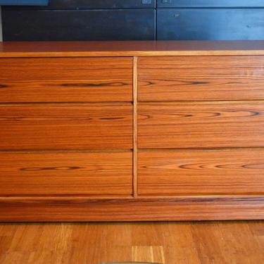 Vintage danish teak six-drawer credenza/dresser - 60&quot; 