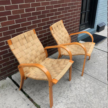 Set of 2 Mid Century Chairs in the Style of Bruno Mathsson 
