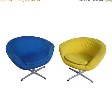 30% OFF Overman Sweden Pod Chairs in Chartreuse and Cerulean Wool 