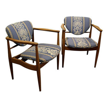 Pair of Mid-Century Danish Modern Finn Juhl John Stuart Walnut Arm Chairs 
