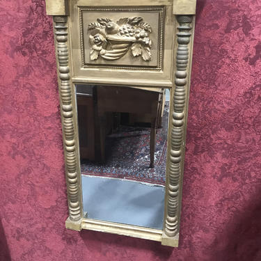 Classical American Gilt Mirror with cornucopia 