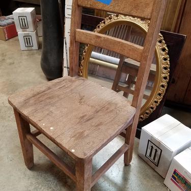 Antique Oak Chair 16.5 x 29 x 14