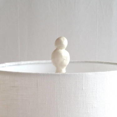 Lamp finial. White ceramic finial for table lamp. Lamp hardware. Unique organic shape. Universal lamp shade fitting. Original home design 