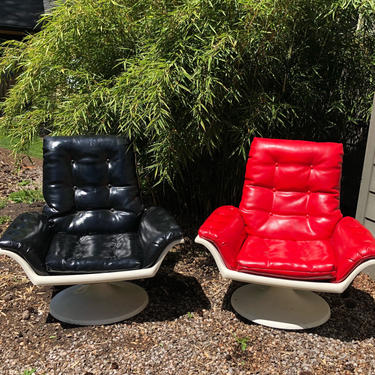 Mid Century Morris Futorian Space Age Lounge Chairs 